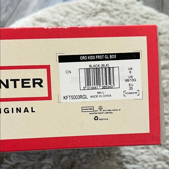 Hunter Kids First Gloss Rain Boots - Picture 2 of 13